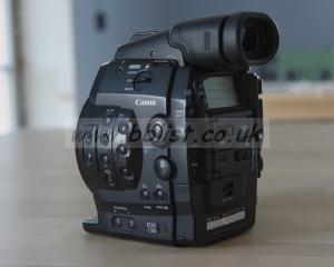 Canon C300 EF shoulder mount kit Body only