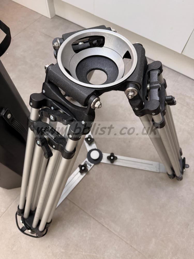 Ronford Medium Duty tripod legs  and spreader