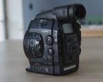 Canon C300 EF shoulder mount kit Body only